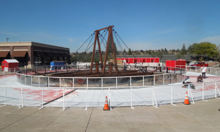 Illustration for article titled How Ice Skating Rinks Are Made